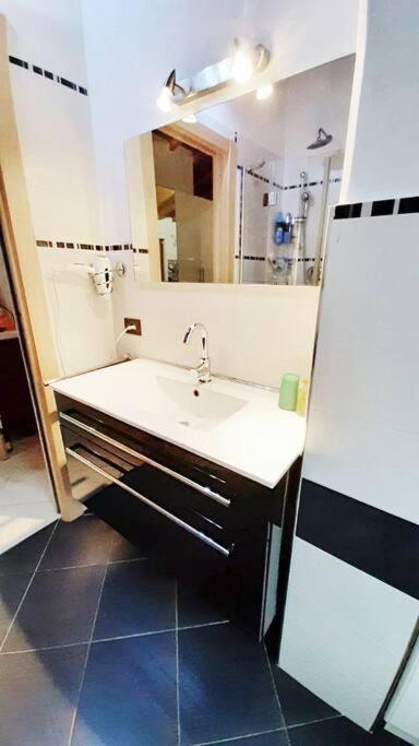 Casa Di Arya Codice Citra Lt-0043 Daire Vescina Dış mekan fotoğraf